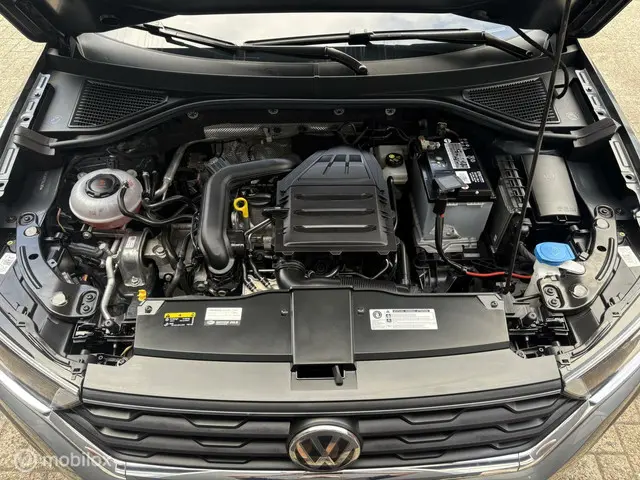 Volkswagen T-Roc 1.0 TSI Style Business 2019 Benzine 8
