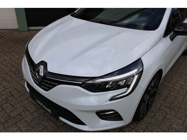 Renault Clio 1.0 TCe 90 Techno 2022 Benzine 24