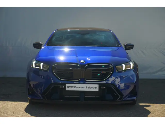 BMW M5 Sedan 2025 Hybride Benzine 3