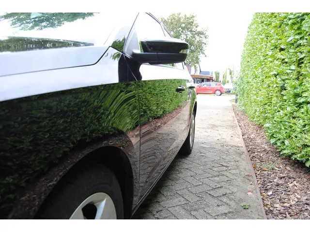 Škoda Fabia 1.2 TSI JOY 2017 Benzine 22