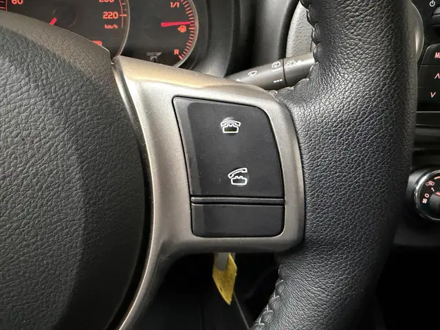 Toyota Yaris 1.0 VVT-i Aspiration 2013 Benzine 25