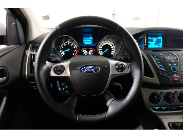 Ford Focus Wagon 1.0 EcoBoost Trend 2014 Benzine 8