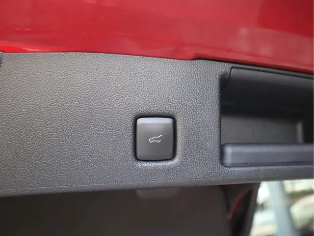 Ford Kuga 2.5 PHEV Titanium X 2022 Hybride Benzine 17