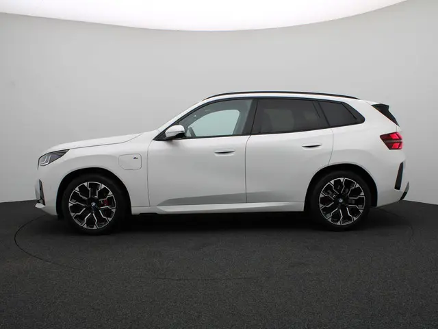 BMW X3 30e xDrive 2025 Hybride Benzine 4