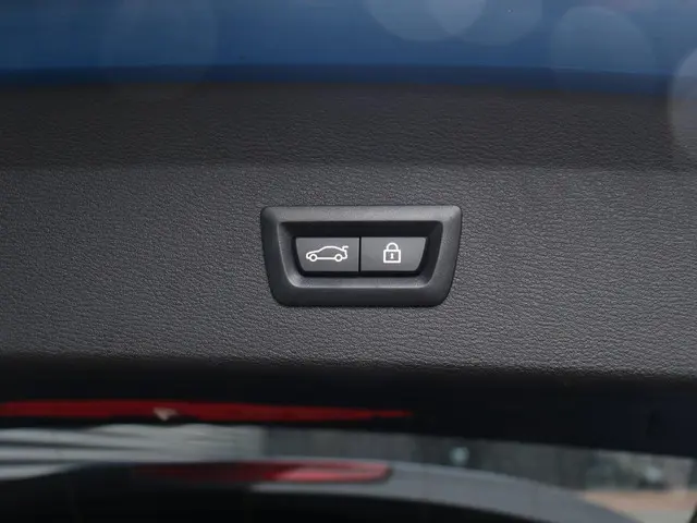 BMW X1 sDrive18i 2021 Benzine 13