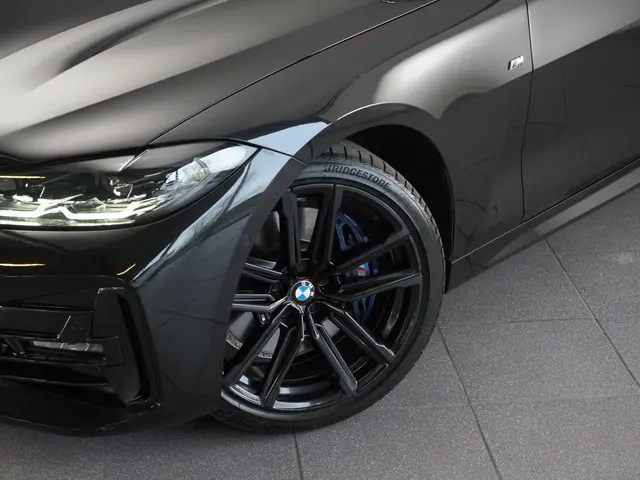 BMW 4 Serie Cabrio 420i High Executive 2021 Benzine 24