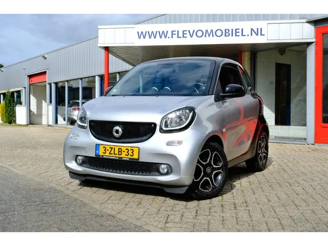 Smart Fortwo 1.0 Prime Pano|Leder|Navi|LMV 2015 Benzine