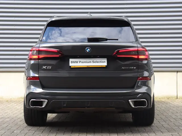 BMW X5 xDrive45e 2022 Hybride Benzine 4