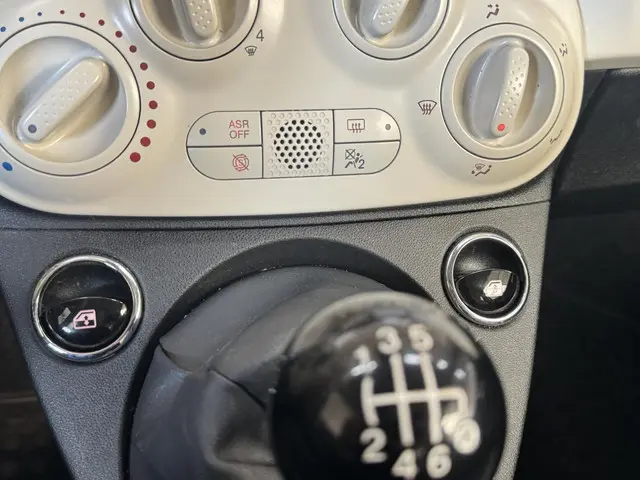 Fiat 500 1.0 Hybrid Lounge 2021 Benzine 21