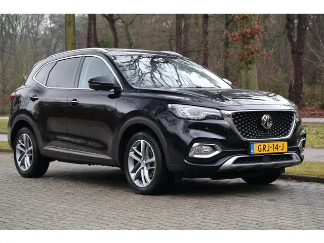 MG EHS 1.5 TGDI Luxury 2022 Hybride Benzine 8