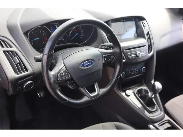 Ford Focus Wagon 1.0 2018 Benzine 3