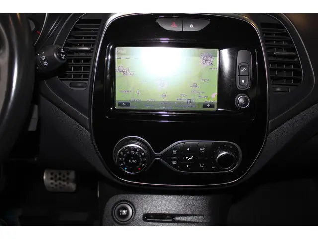 Renault Captur 1.2 TCe Bose 2018 Benzine 15