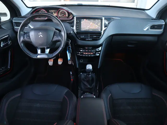 Peugeot 2008 1.2 PureTech GT-Line 2019 Benzine 5