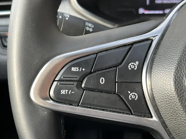 Renault Clio 1.0 TCe 90 GPF Evolution 2024 Benzine 21