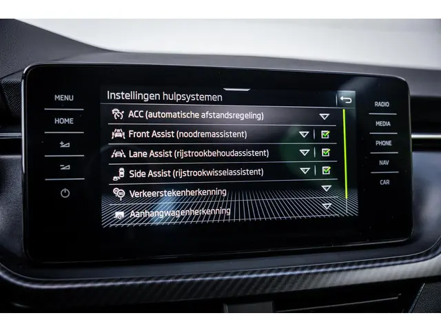 Škoda Kamiq 1.5 TSI DSG7 Monte Carlo 2021 Benzine 30