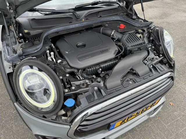 MINI Cooper 1.5 John Cooper Works 2019 Benzine 31