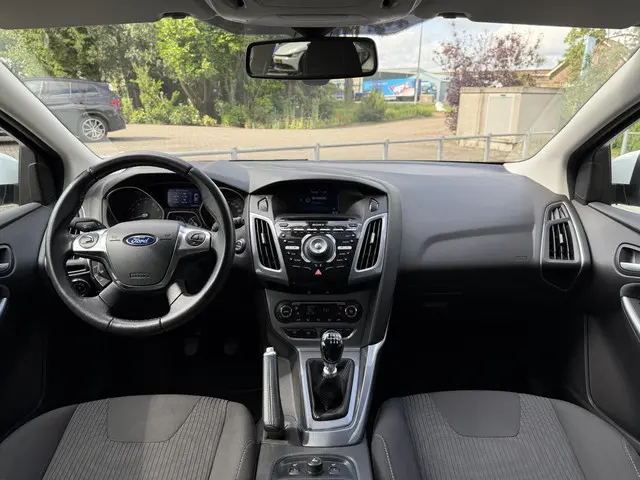 Ford Focus 1.0 EcoBoost 5drs Titanium 2013 Benzine 16