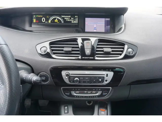 Renault Scénic 1.4 TCe Bose 2013 Benzine 12