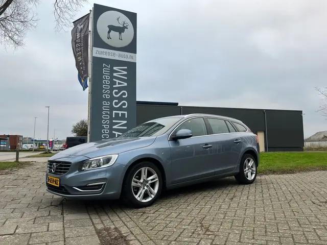 Volvo V60 T5 245pk Summum Automaat 2017 Benzine