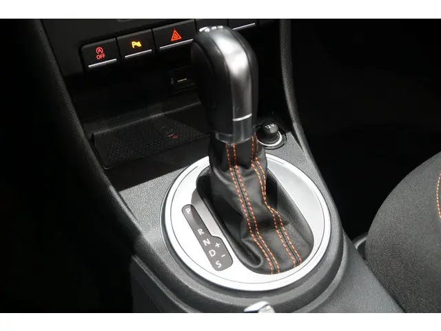 Volkswagen Beetle Cabriolet 1.2 TSI Club 2016 Benzine 20