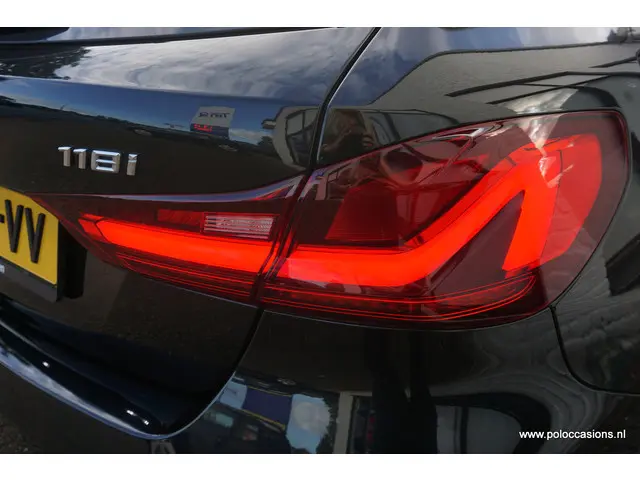 BMW 1 Serie 118i 2020 Benzine 12