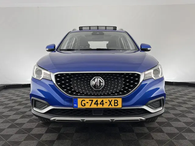 MG ZS EV 2