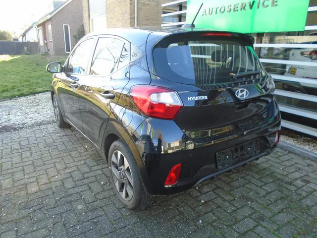 Hyundai i10 1.0 Premium 5-zits 2025 Benzine 9