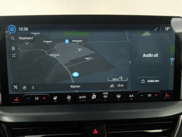 Ford Focus 1.0 EcoBoost Hybrid Active X 2024 Benzine 11