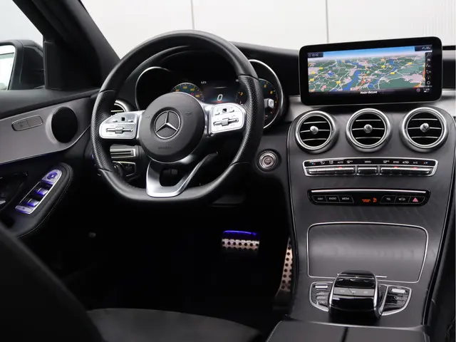 Mercedes-Benz C-Klasse Estate 180 AMG 2020 Benzine 17
