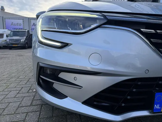 Renault Mégane Estate 1.3 TCe 140 Techno 2023 Benzine 18