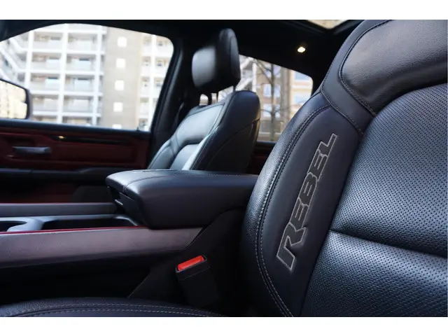 Dodge Ram 1500 5.7 V8 4x4 Rebel Sport 2020 LPG/Gas 25