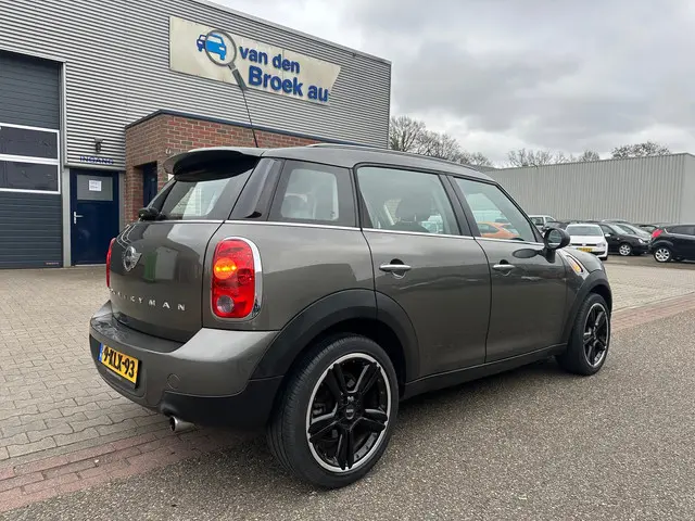 MINI Countryman Mini 1.6 One Holland Street 2013 Benzine 10