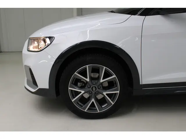 Audi A1 citycarver 30 TFSI Epic Automaat 2020 Benzine 9