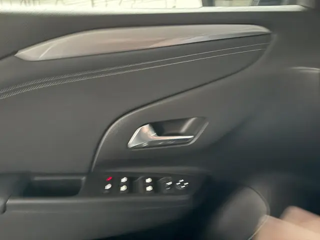 Opel Corsa 1.2 GS Line 2020 Benzine 12