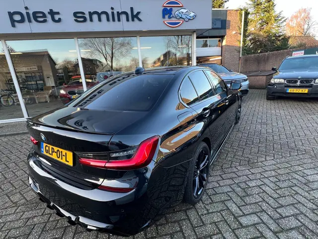 BMW 3 Serie 330e High Executive 2020 Hybride Benzine 27