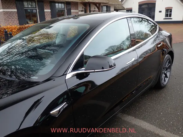 Tesla Model 3 SR+ 60KWH 2019 Elektrisch 34