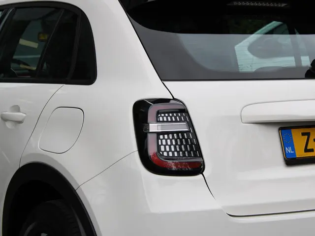 Fiat 600e RED 54 kWh 2024 Elektrisch 23