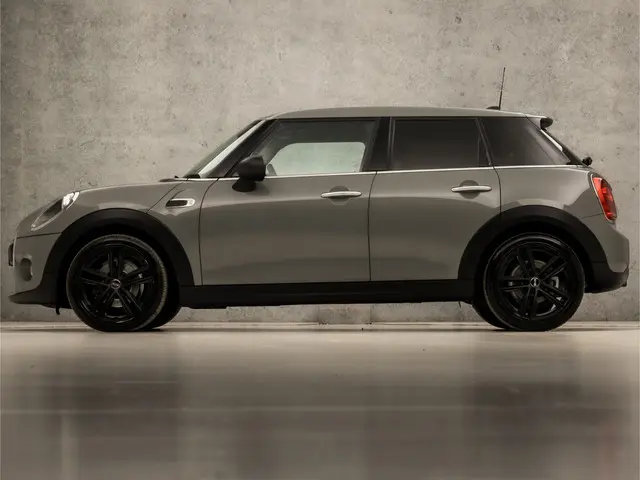 MINI One 1.5 One Sport 2019 Benzine 2