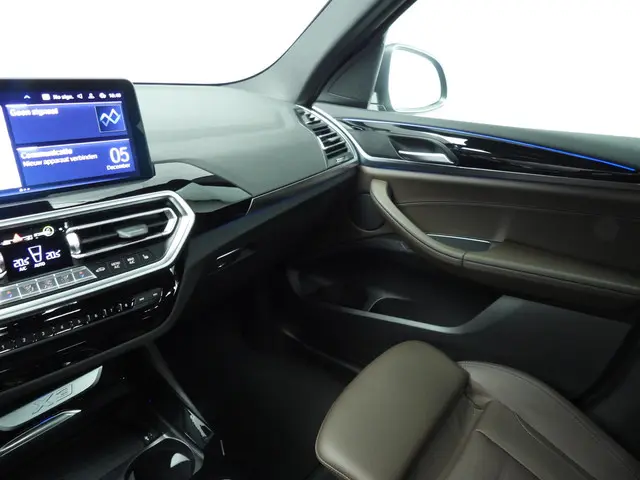 BMW X3 xDrive30e 2023 Hybride Benzine 37