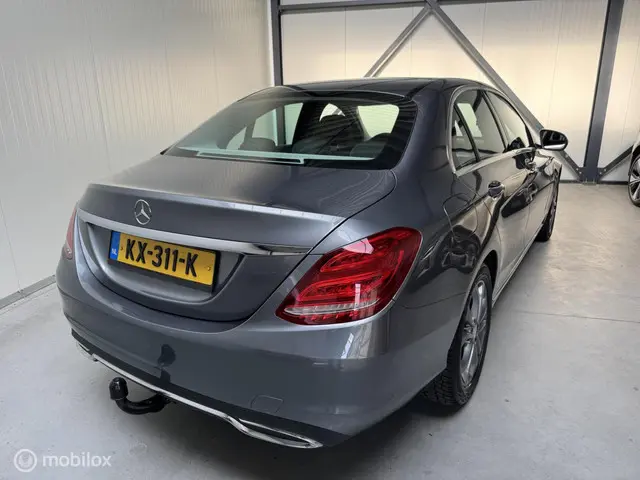 Mercedes-Benz C-Klasse 180 Lease Edition 2017 Benzine 8