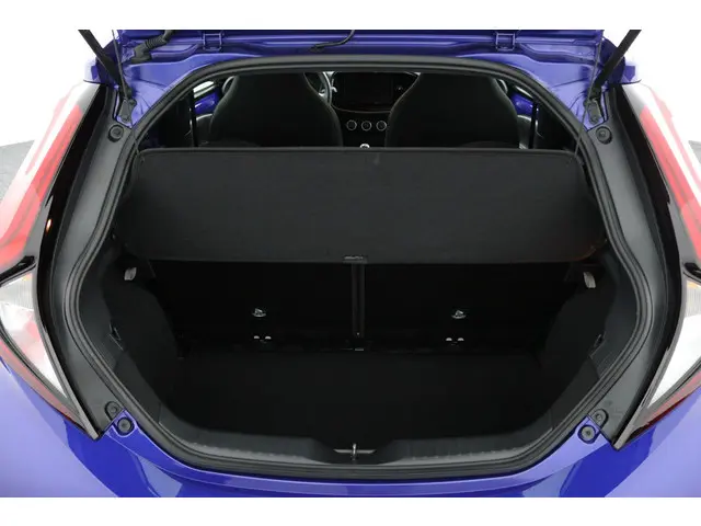 Toyota Aygo X 1.0 VVT-i MT Play 2024 Benzine 23
