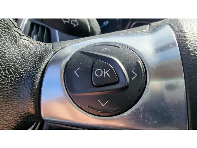 Ford Focus Wagon 1.0 EcoBoost Titanium 2013 Benzine 18