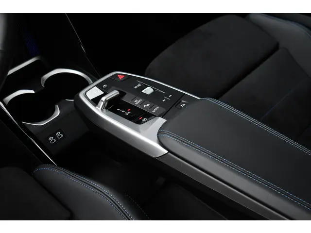 BMW X1 sDrive18i M-Sport 2025 Benzine 59