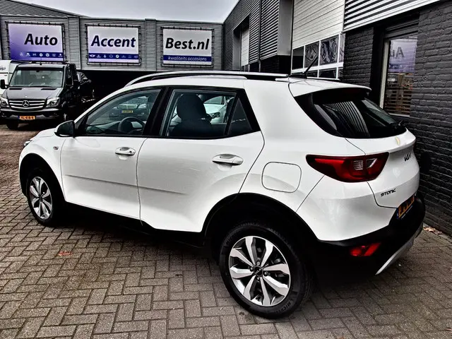 Kia Stonic 1.0 T-GDi MHEV DynamicLine 2023 Benzine 34