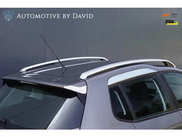 Peugeot 2008 1.2 VTi 82 pk ACTIVE 2014 Benzine 33
