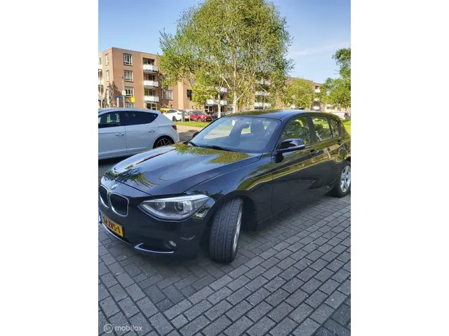 BMW 1 Serie 114i EDE Business Sport 2013 Benzine 52