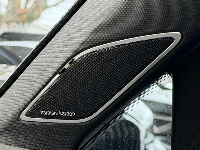 Volkswagen Golf 1.5 R line 2024 Hybride Benzine 7