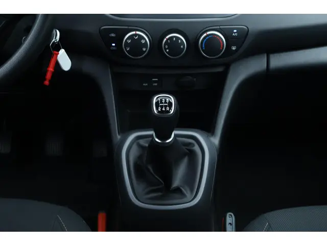 Hyundai i10 1.0i Comfort 2018 Benzine 32