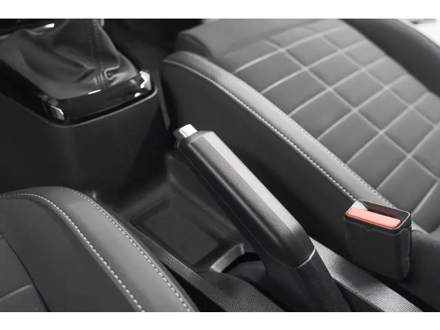 Citroën C3 1.2 Turbo 100pk Max 2025 Benzine 40