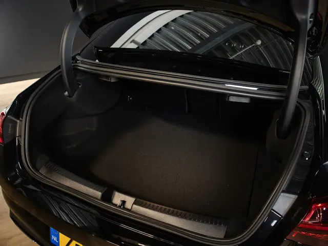 Mercedes-Benz CLA Coupé 180 Star Edition 2024 Benzine 18
